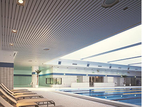 游泳館