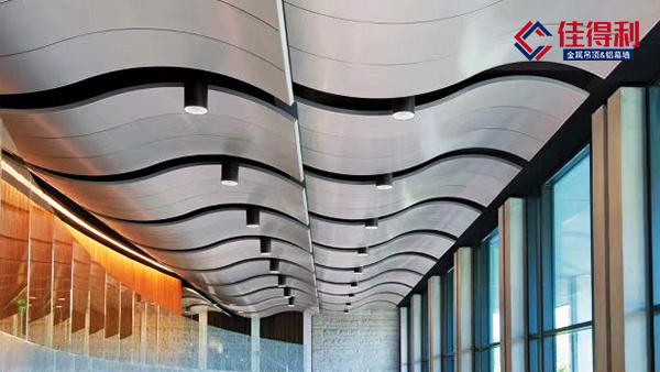 雙曲鋁單板的用途及主要特點是怎樣的呢？