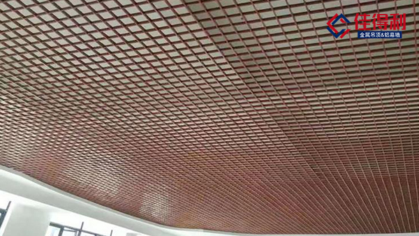 商場使用鋁格柵，你知道它的優(yōu)勢是什么嗎？